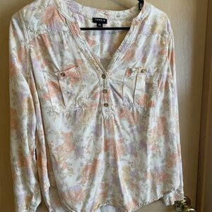 Lightweight business casual floral print shirt